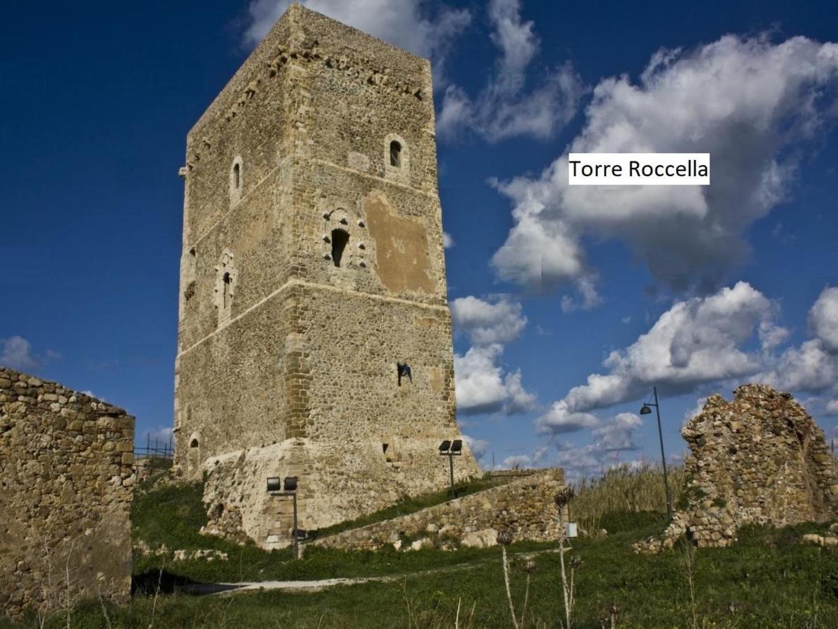 Case Vacanze Le Rose Campofelice Di Roccella Exterior foto